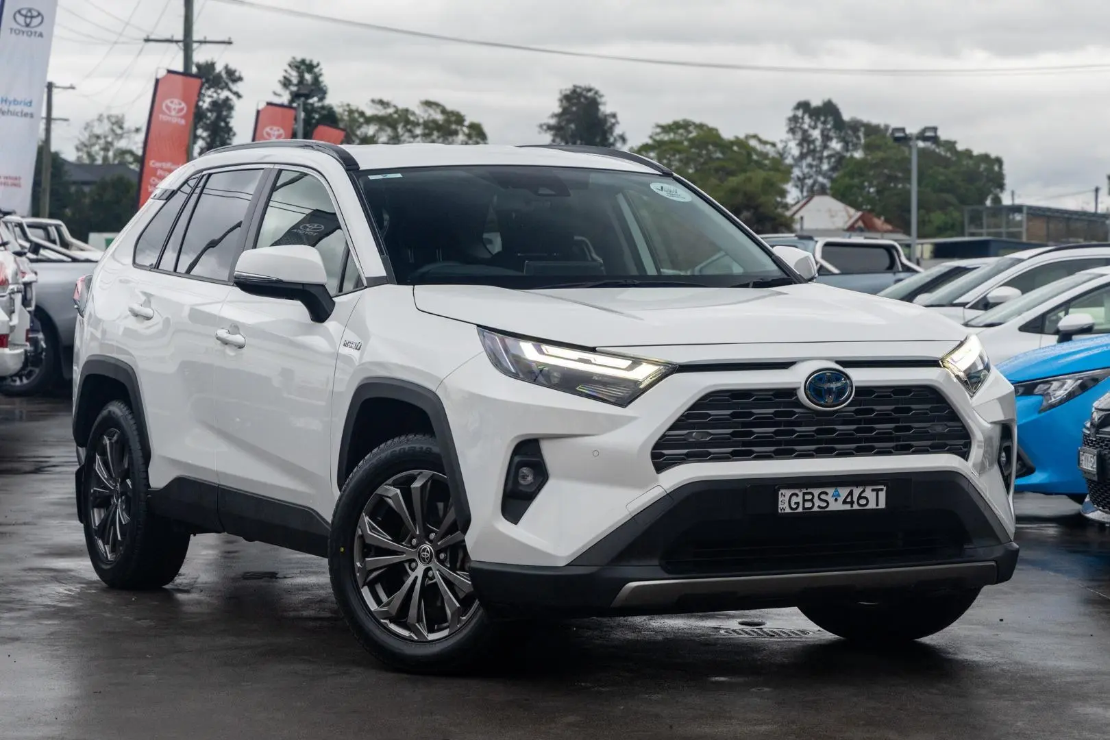 2024 Toyota RAV4 Gallery Image 1