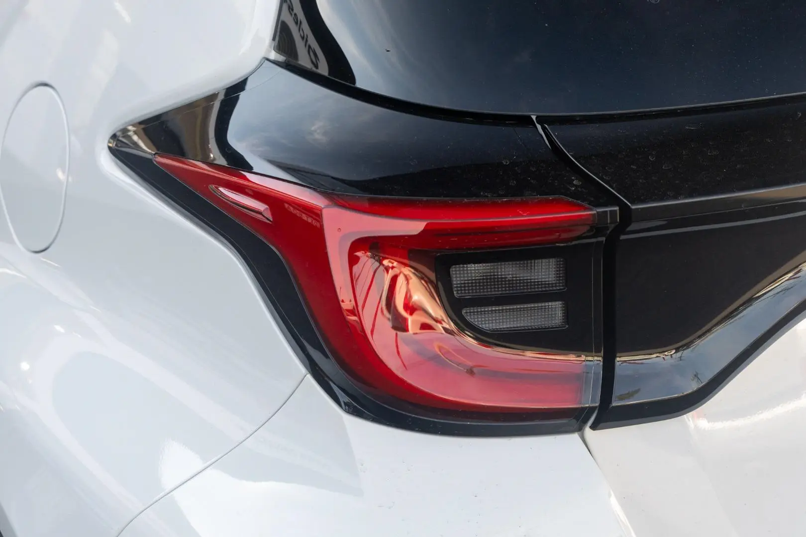2021 Toyota Yaris Gallery Image 20