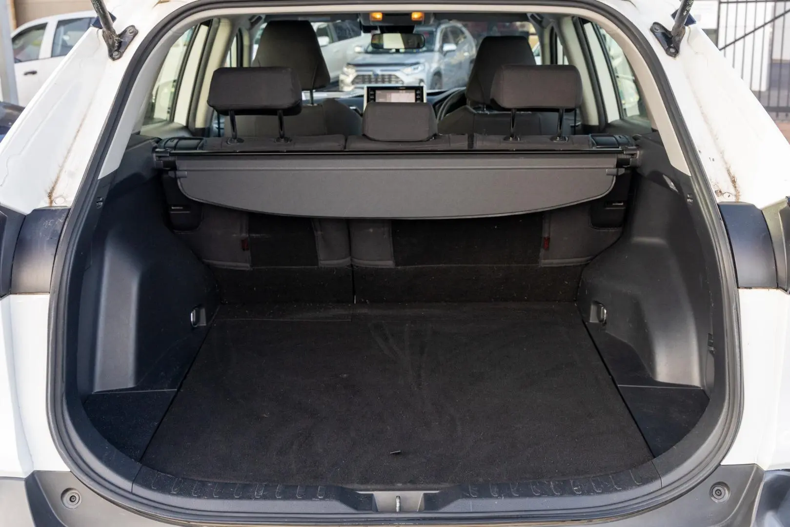 2020 Toyota RAV4 Gallery Image 19