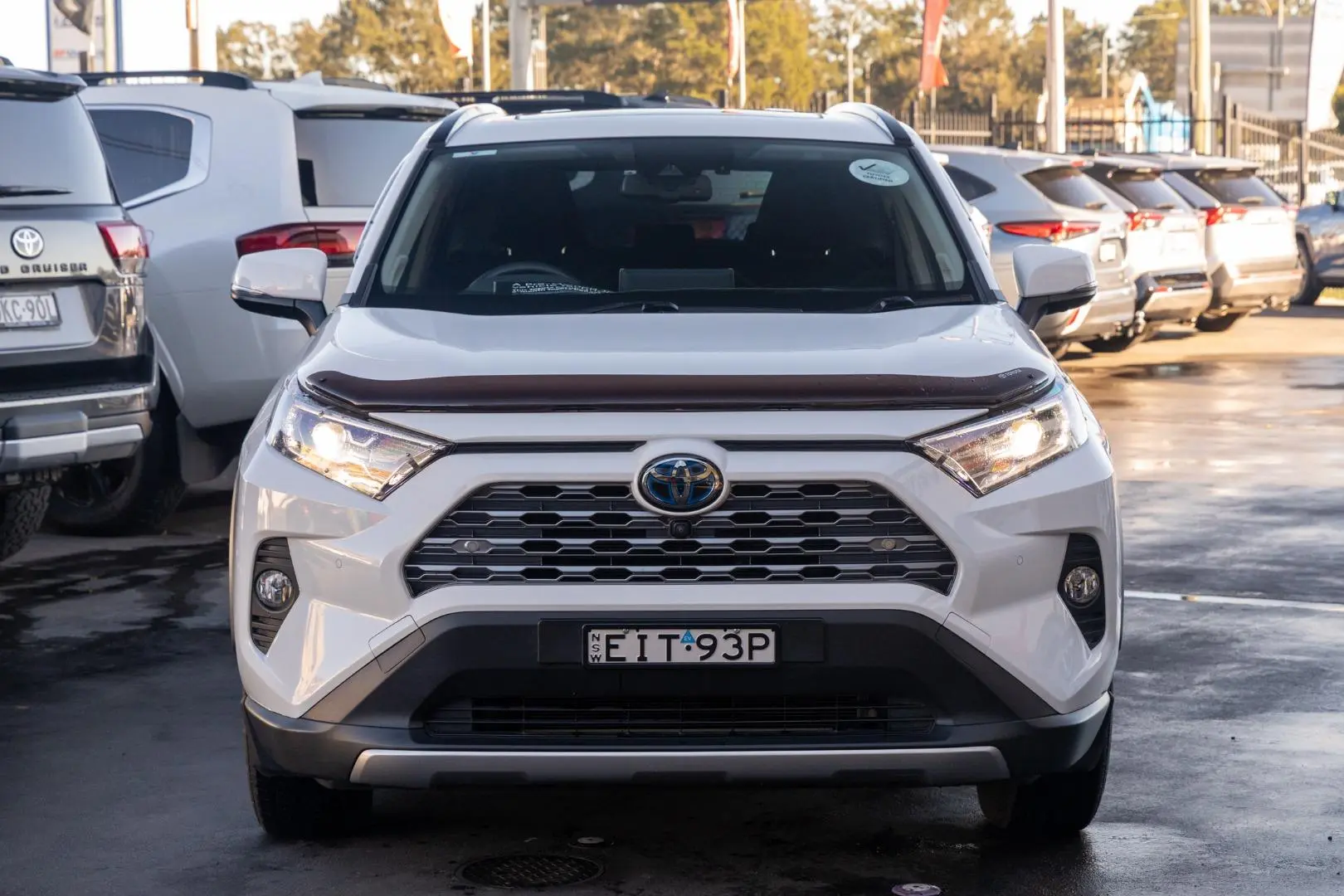 2020 Toyota RAV4 Gallery Image 4