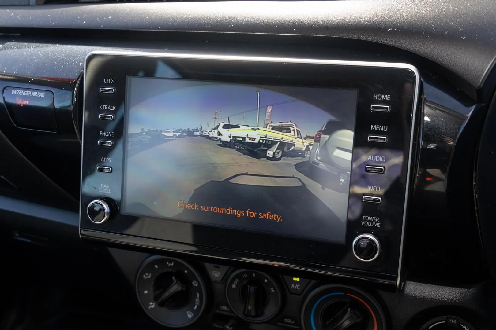 2021 Toyota Hilux Gallery Image 15