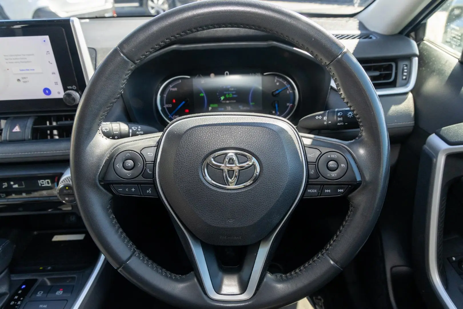2022 Toyota RAV4 Gallery Image 10