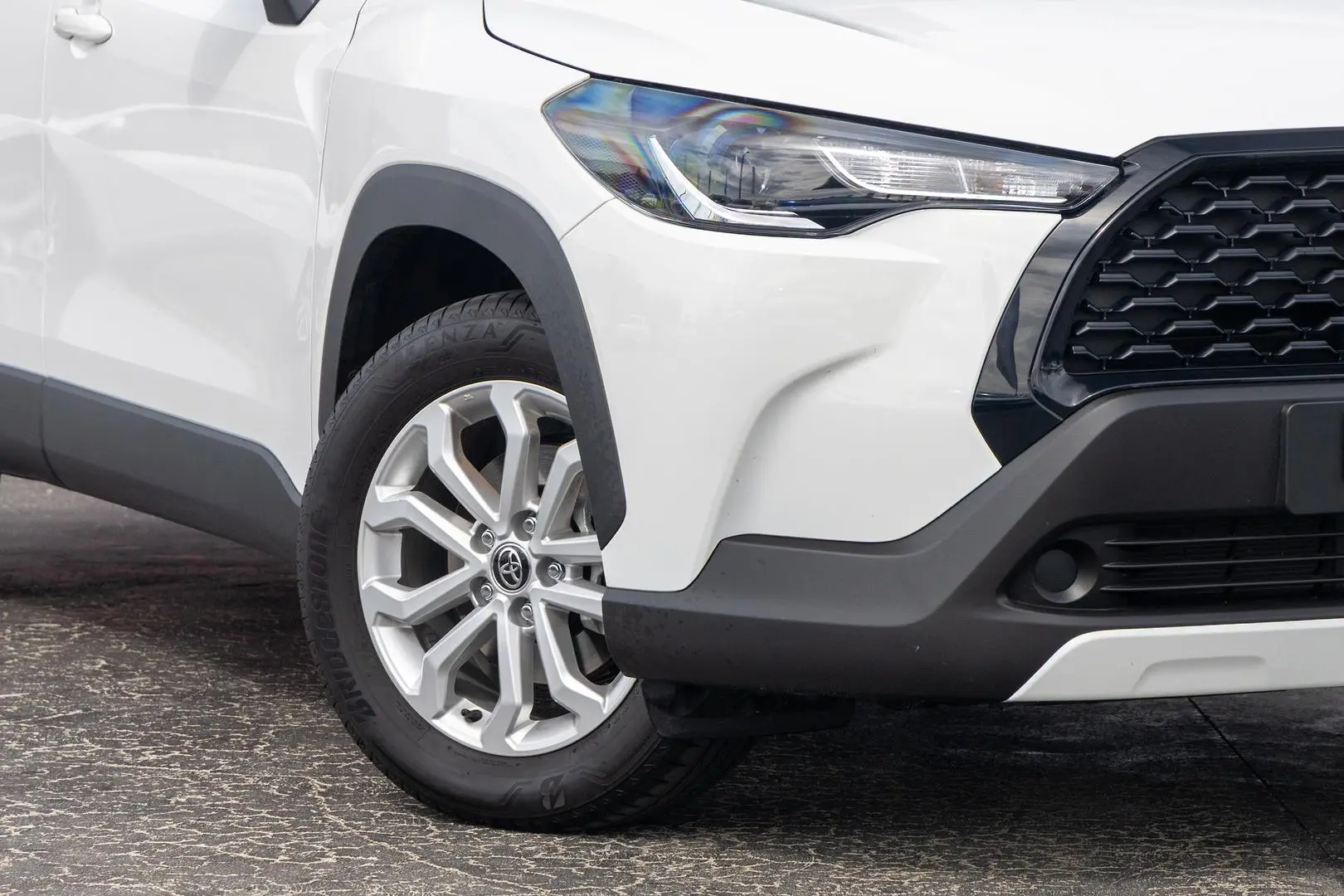 2024 Toyota Corolla Cross Gallery Image 6