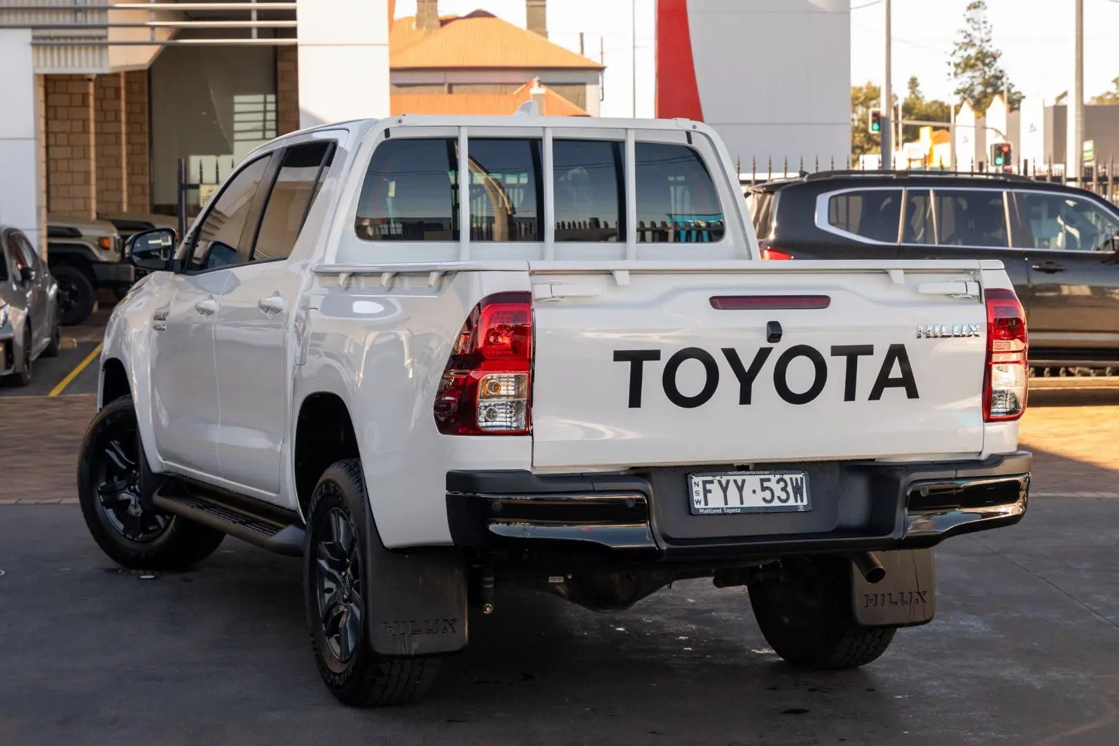 2025 Toyota Hilux Gallery Image 2
