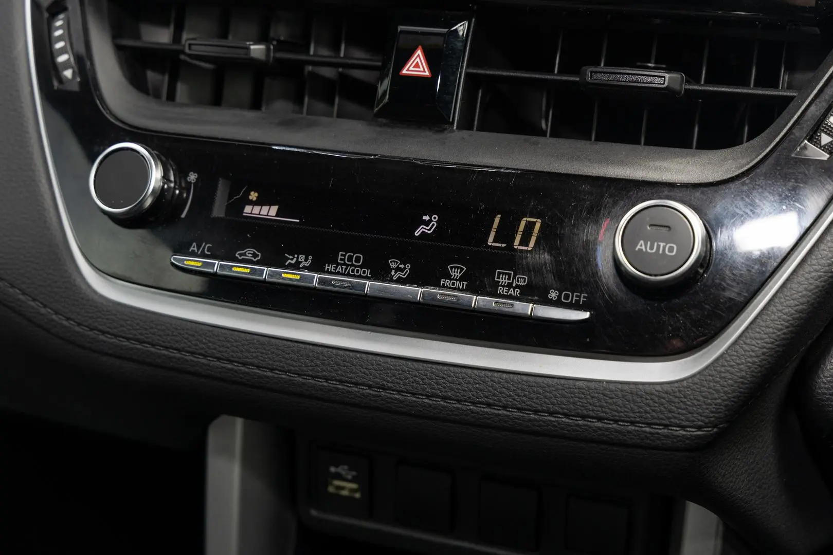 2022 Toyota Corolla Cross Gallery Image 16