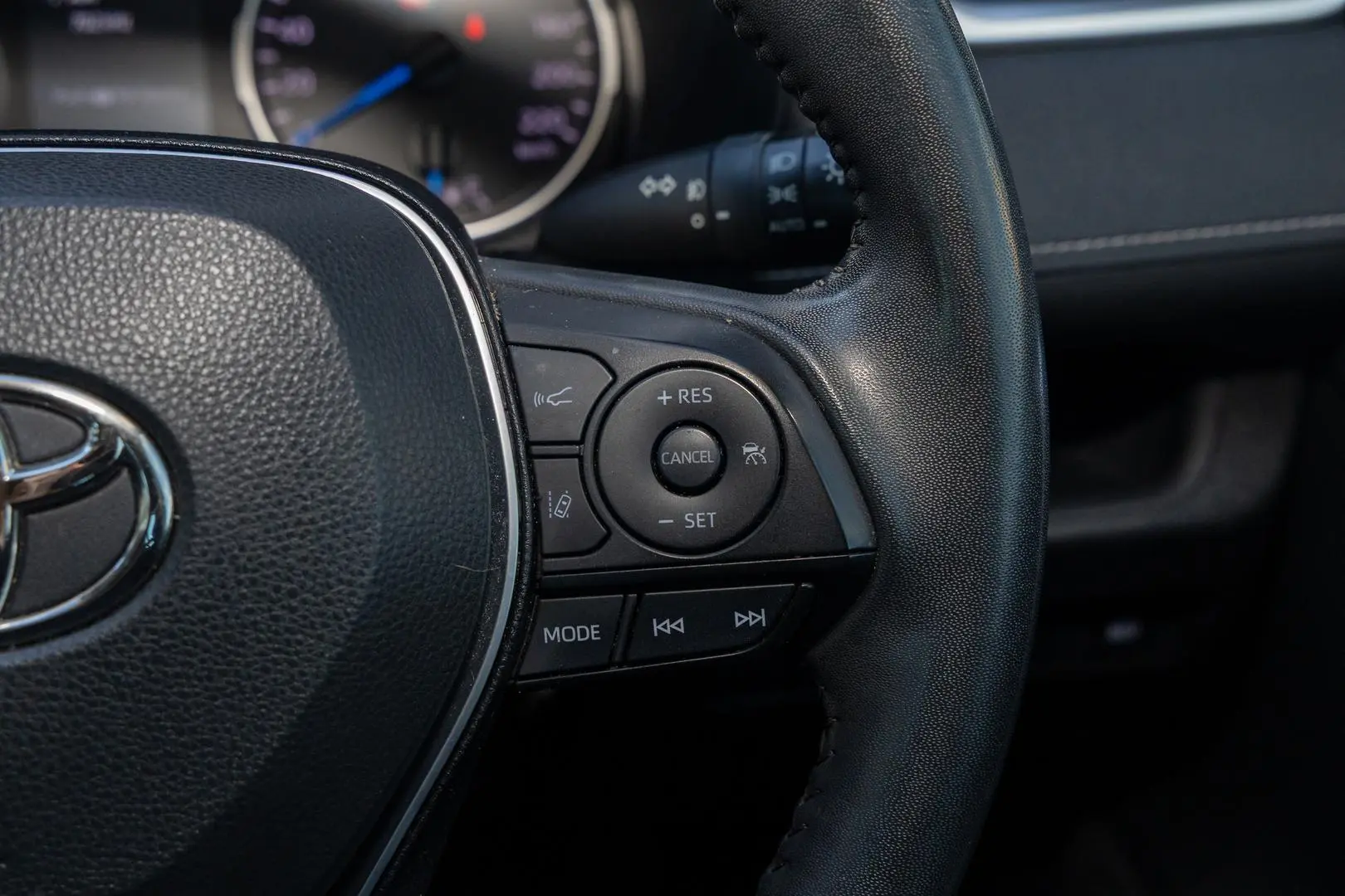 2022 Toyota RAV4 Gallery Image 12