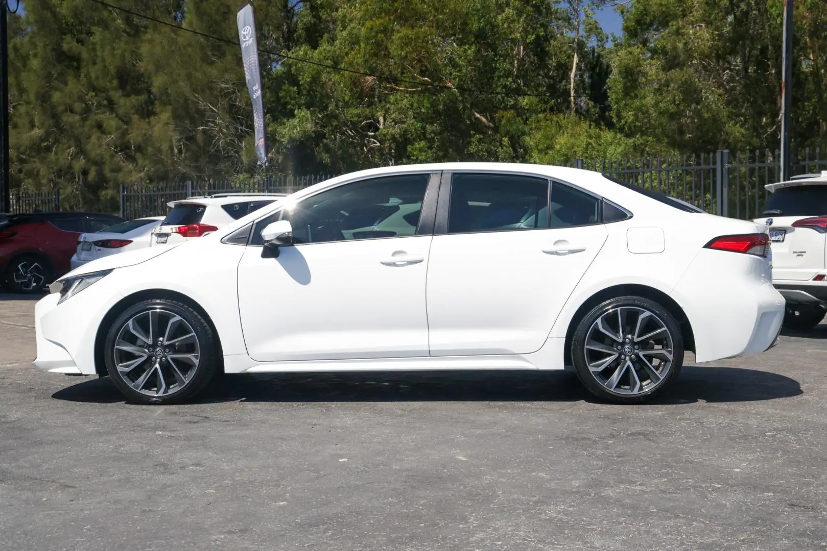 2020 Toyota Corolla Gallery Image 3