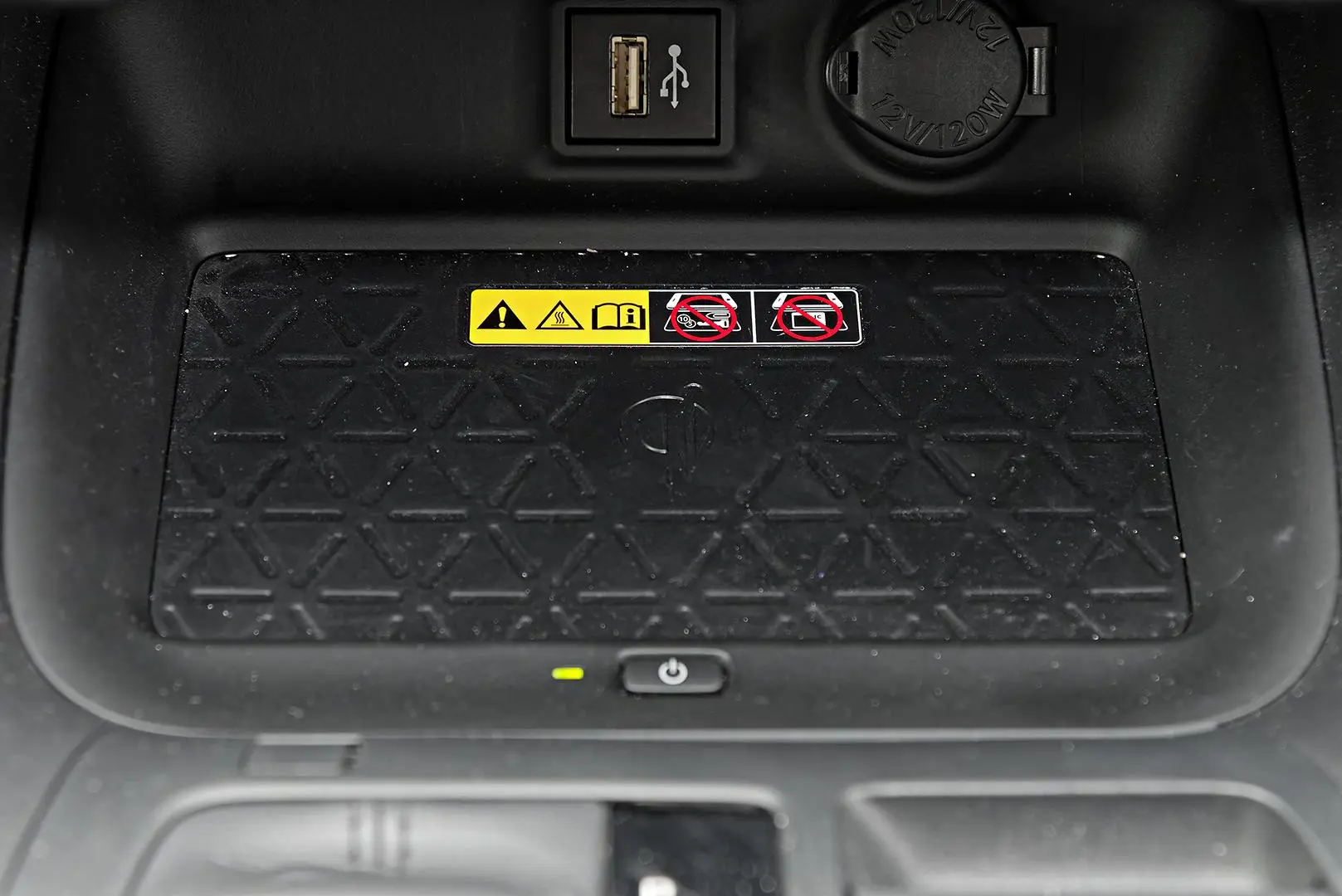 2024 Toyota RAV4 Gallery Image 18