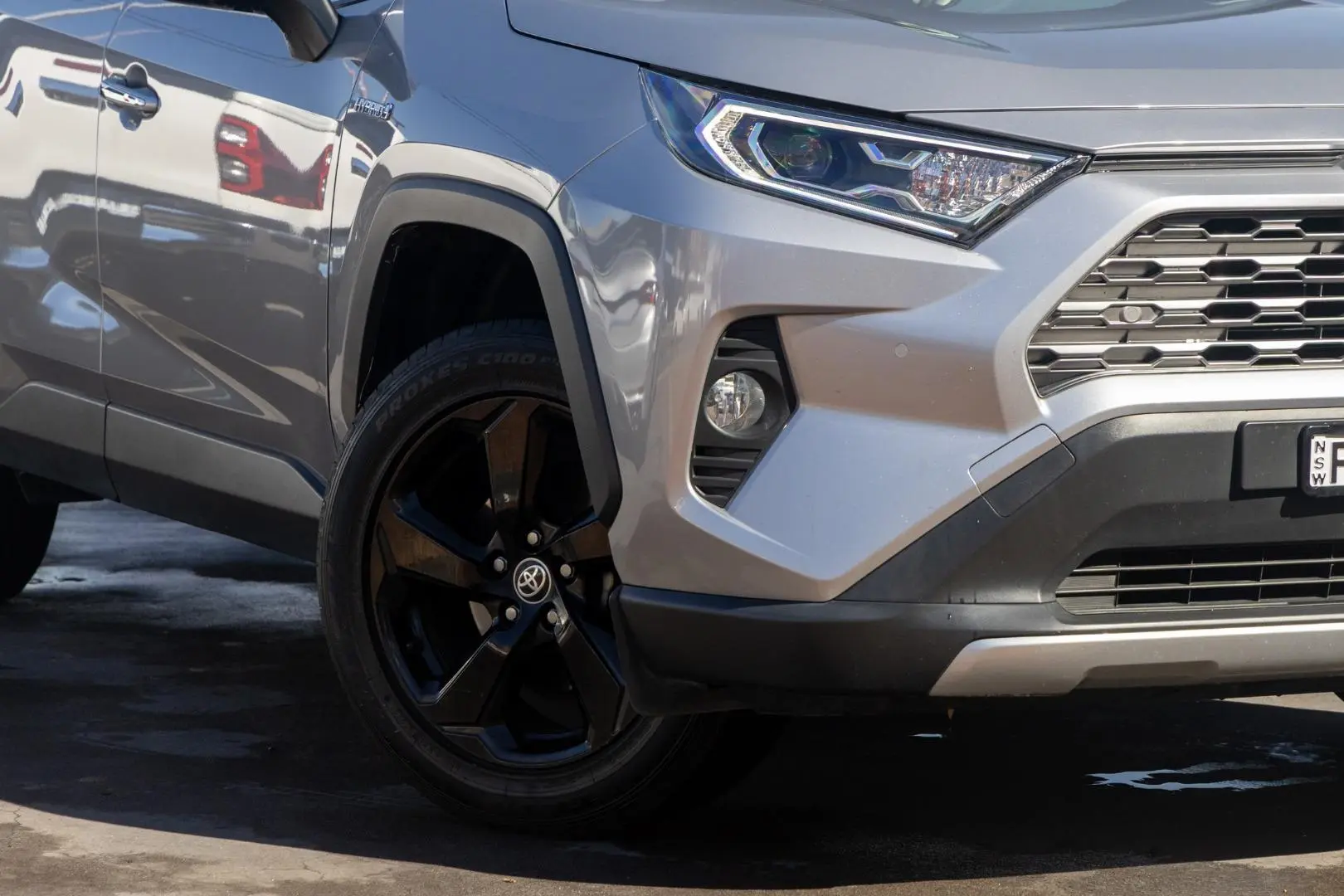 2020 Toyota RAV4 Gallery Image 6