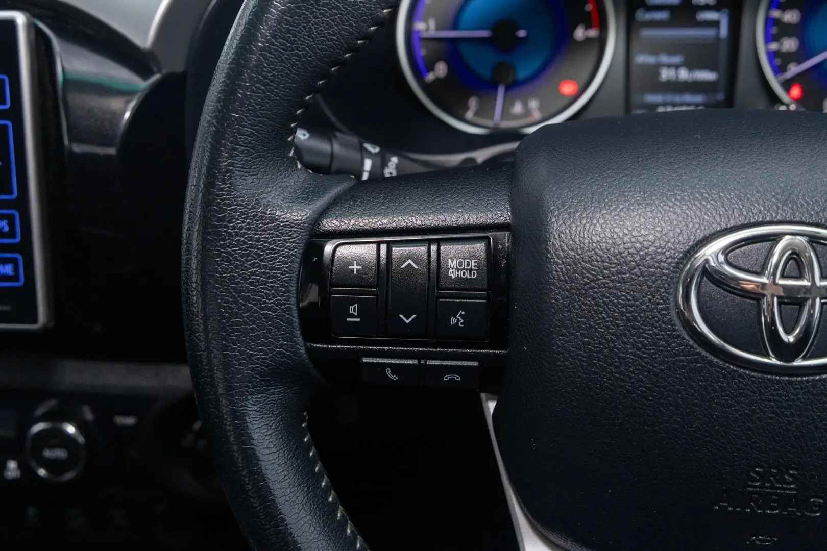 2019 Toyota Hilux Gallery Image 11