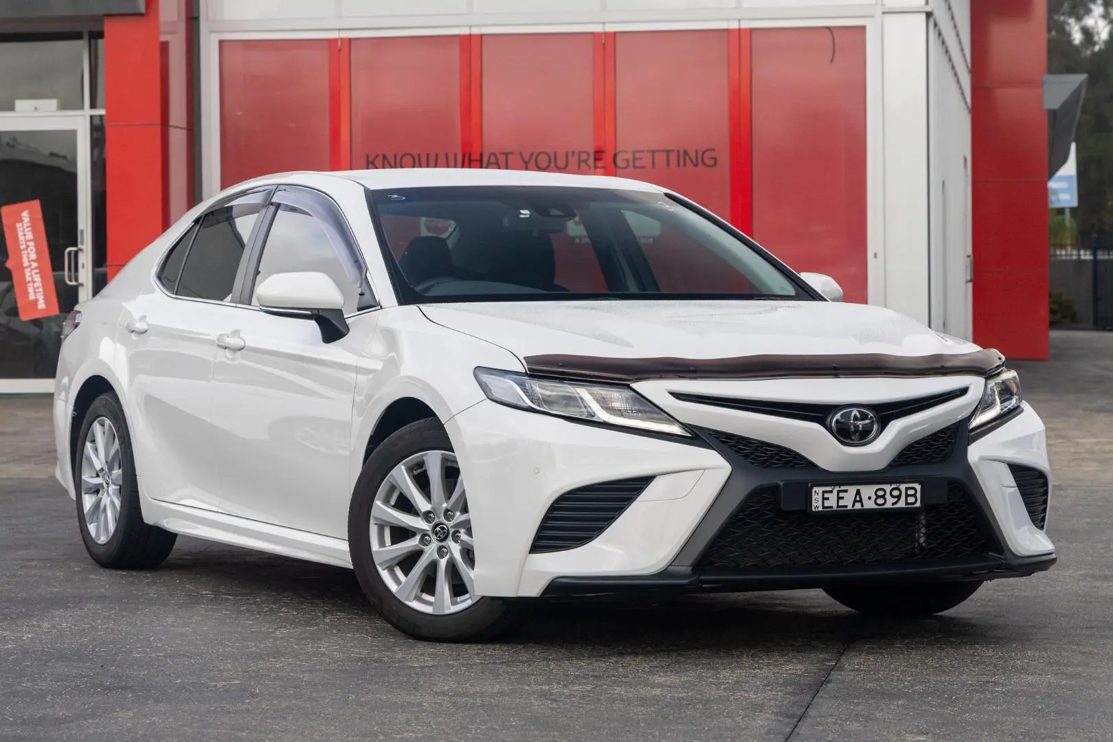 2019 Toyota Camry Gallery Image 1