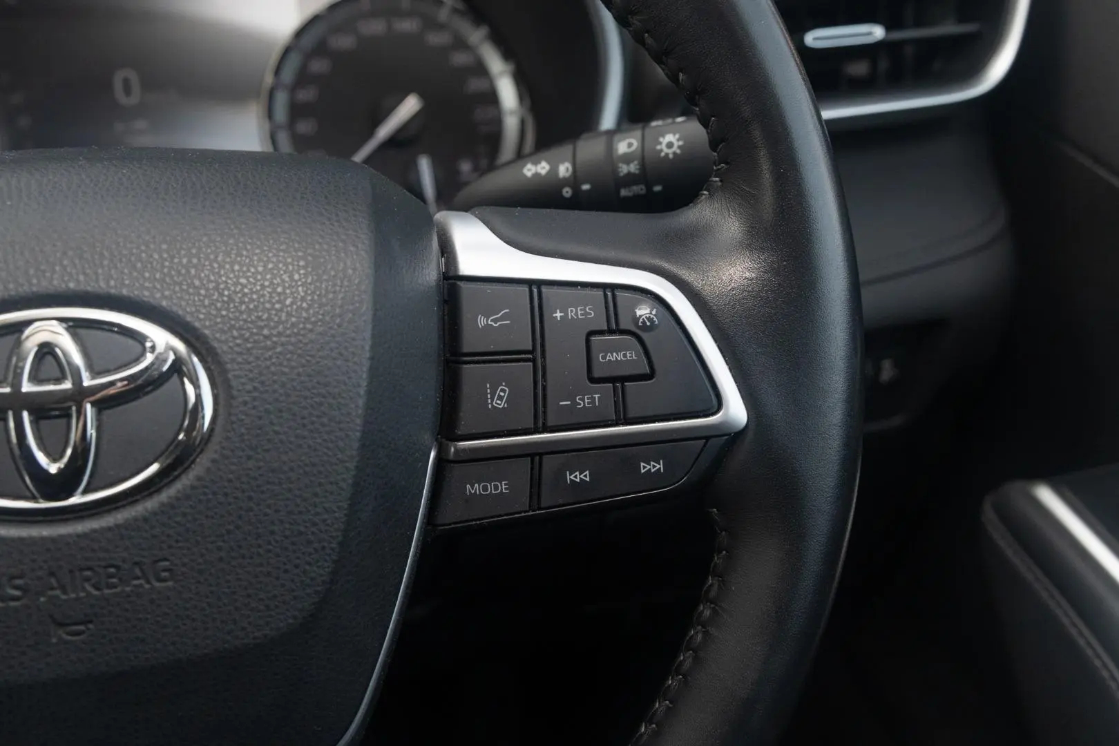 2022 Toyota Kluger Gallery Image 12