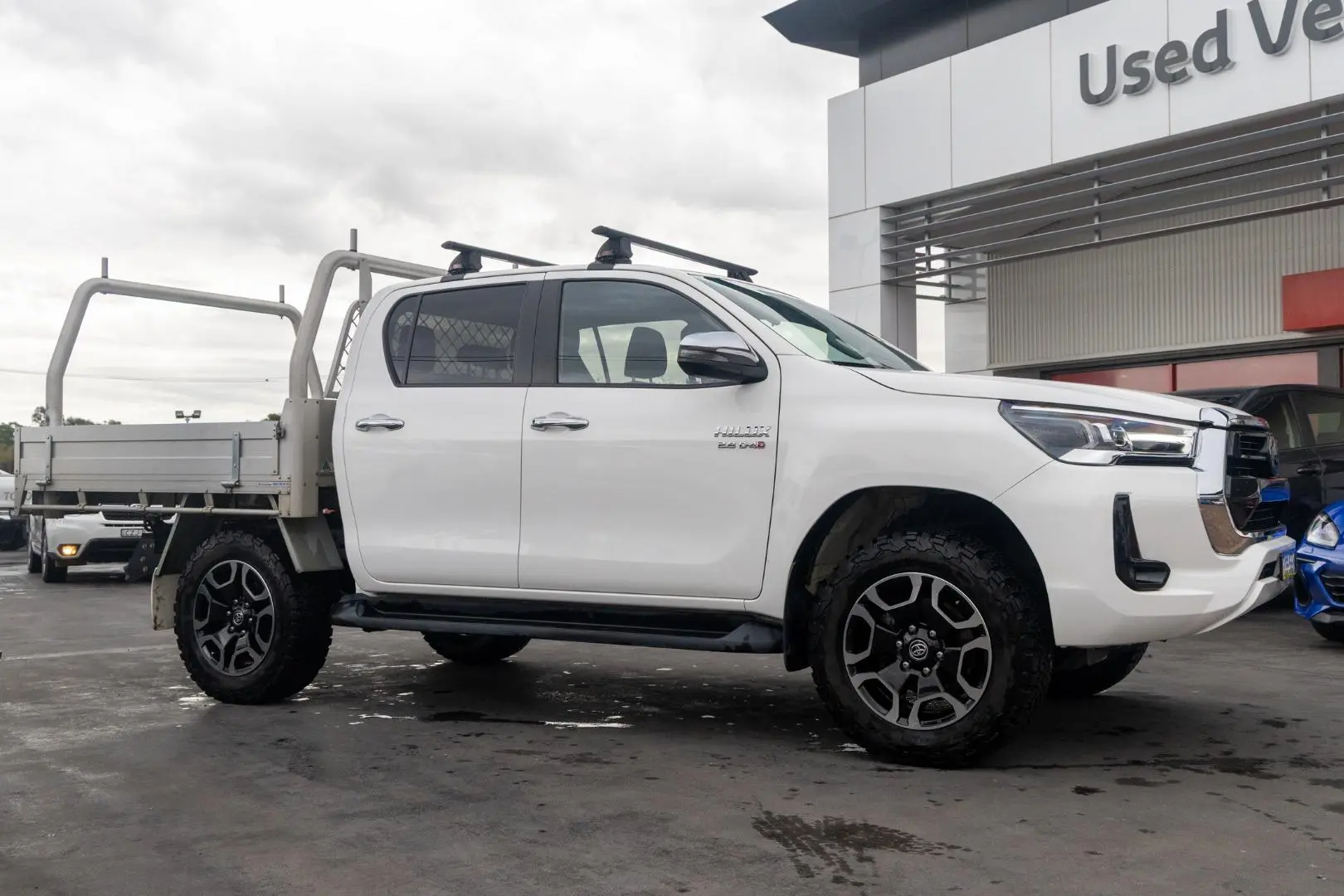 2023 Toyota Hilux Gallery Image 3