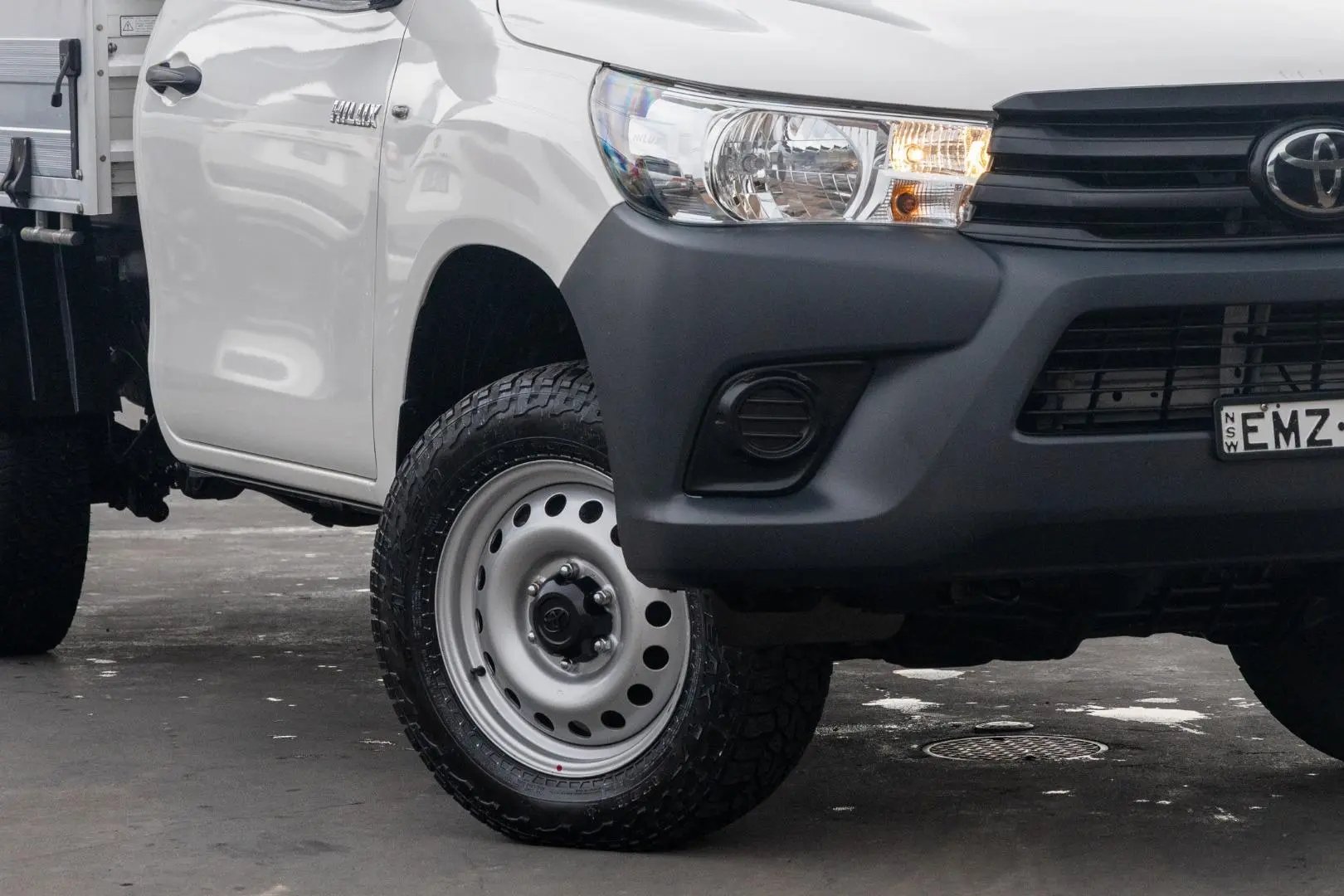 2021 Toyota Hilux Gallery Image 6