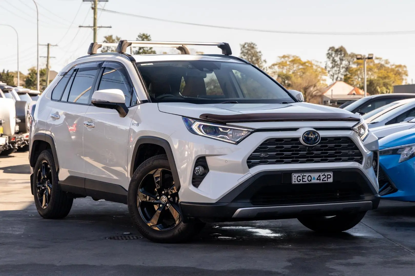 2021 Toyota RAV4 Gallery Image 1