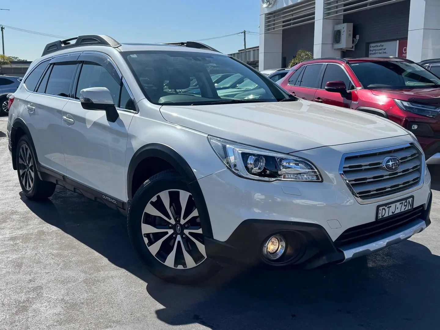 2017 Subaru Outback Gallery Image 1