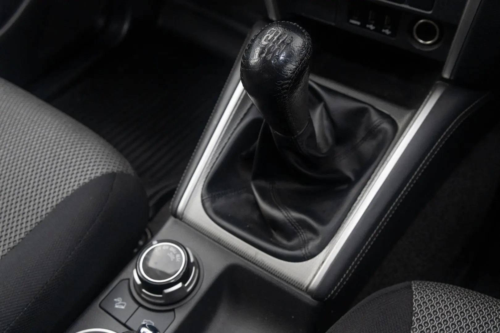 2023 Mitsubishi Triton Gallery Image 16