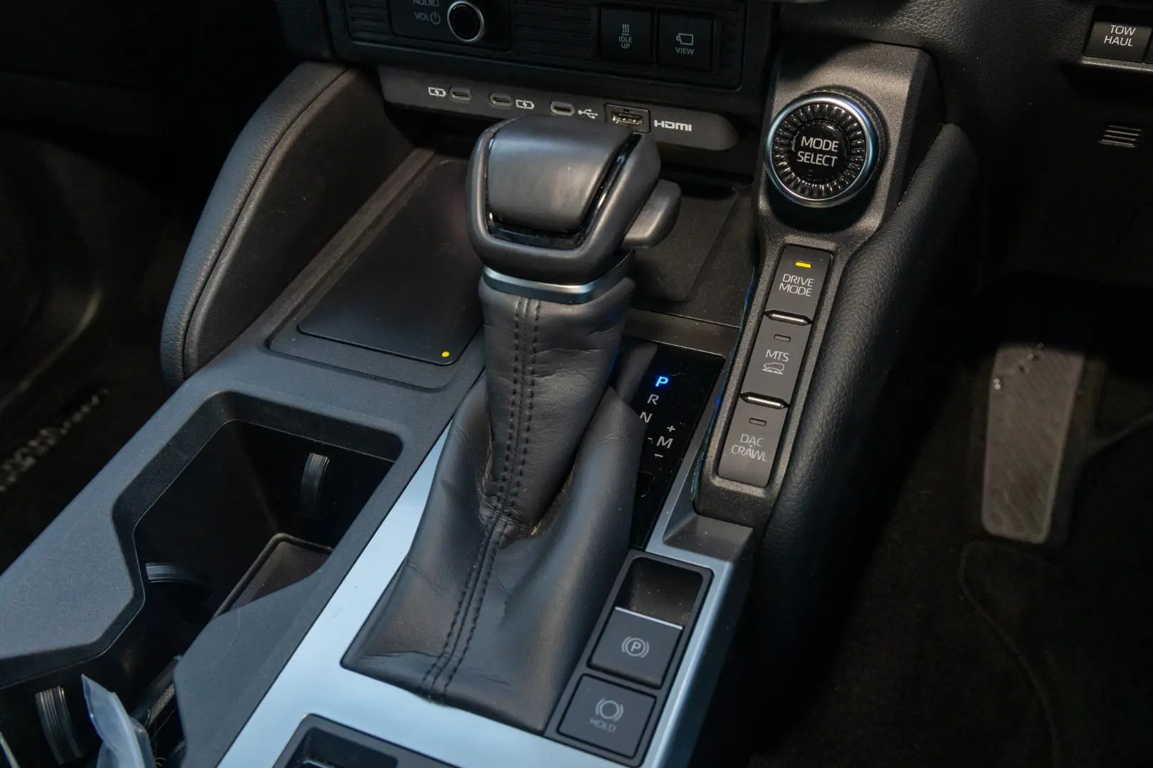 2024 Toyota Landcruiser Prado Gallery Image 17