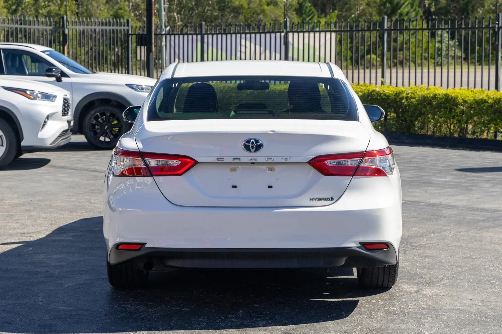 2020 Toyota Camry Gallery Image 5