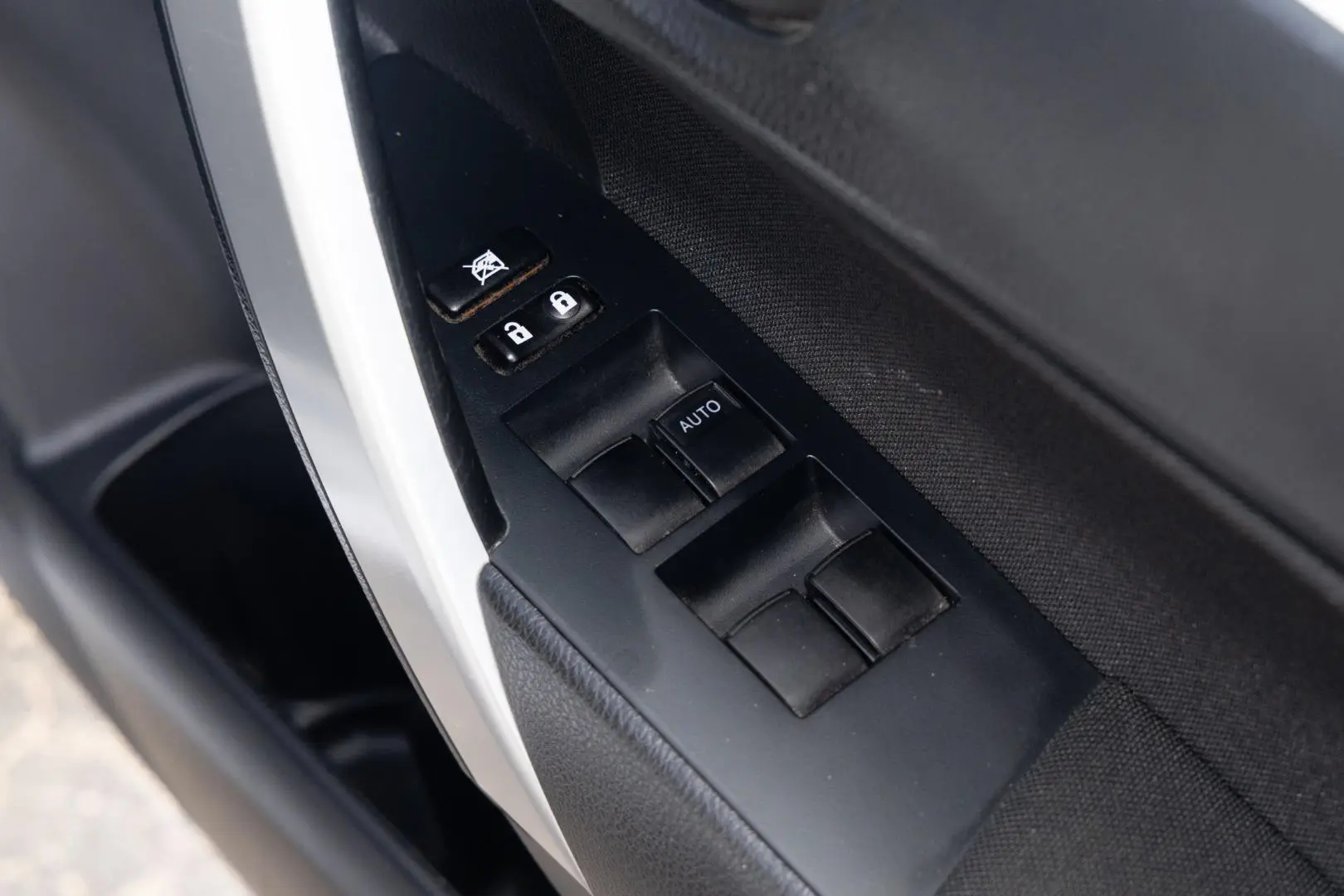 2018 Toyota Corolla Gallery Image 18