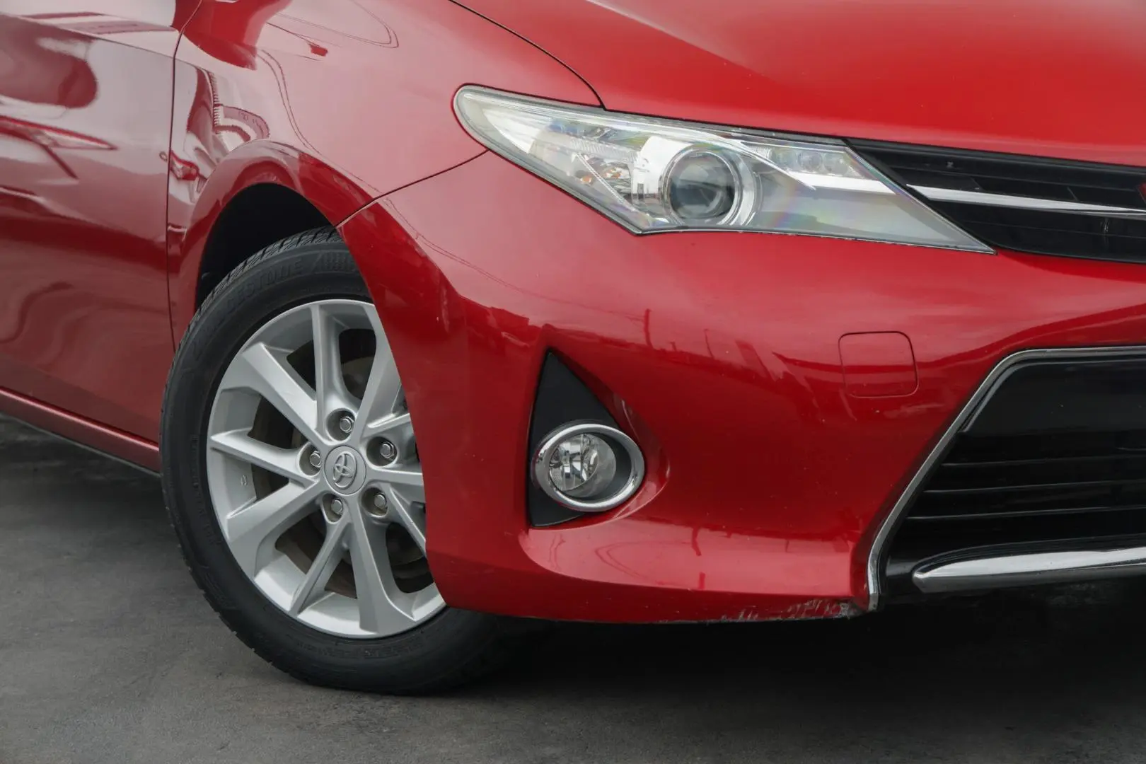 2015 Toyota Corolla Gallery Image 6