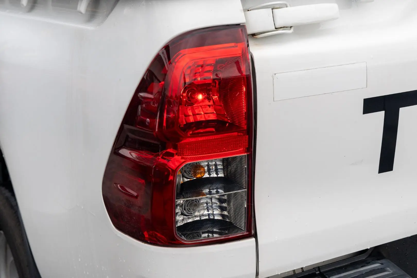 2018 Toyota Hilux Gallery Image 20