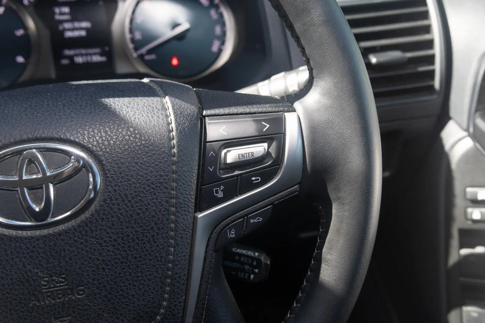 2019 Toyota Landcruiser Prado Gallery Image 12
