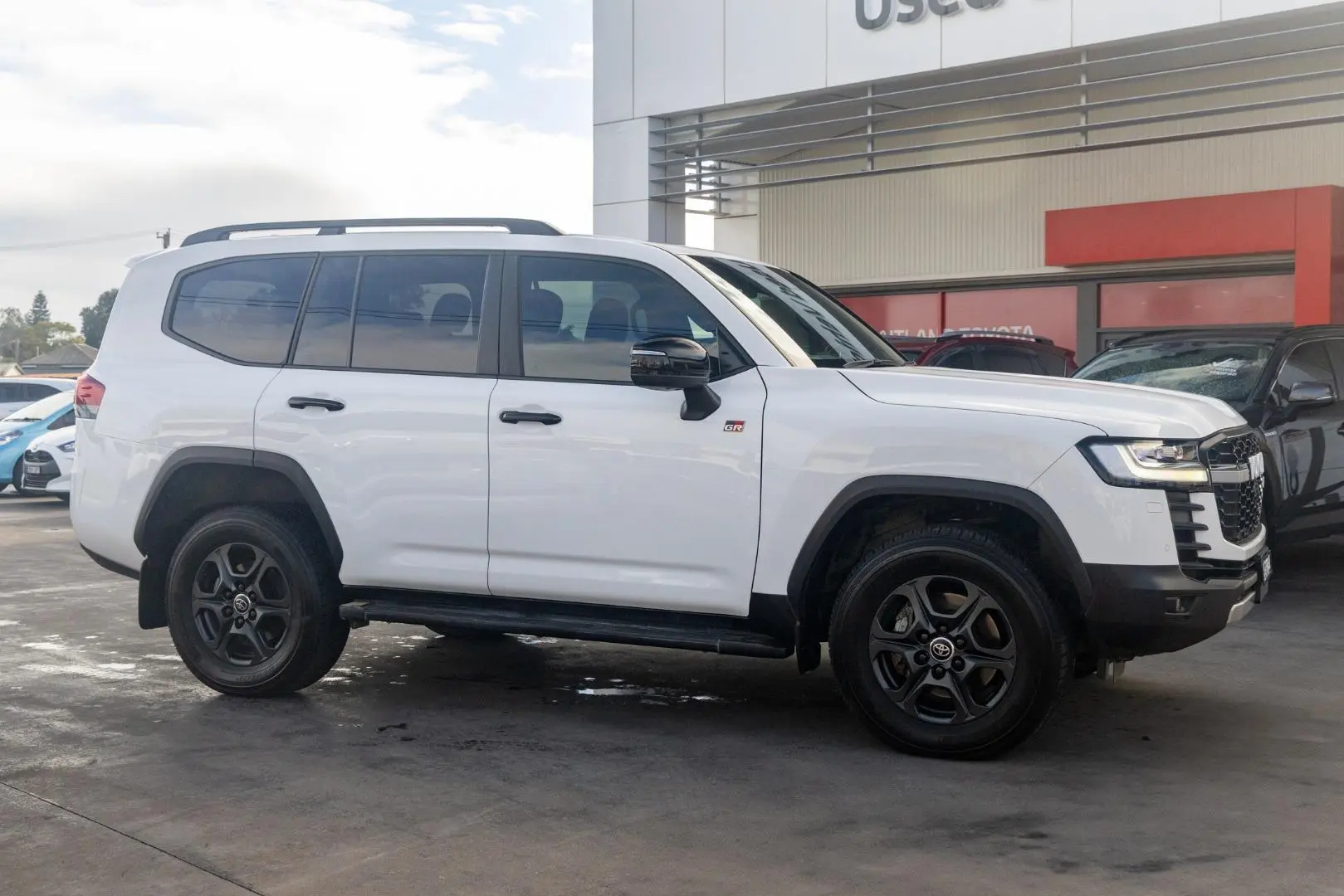 2024 Toyota Landcruiser Gallery Image 3