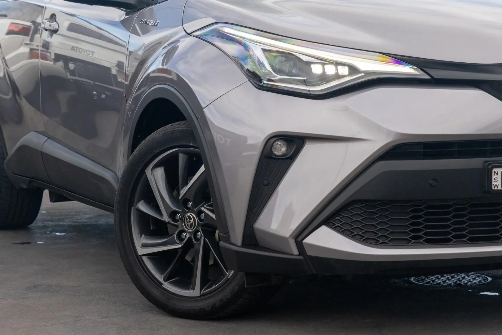 2022 Toyota C-HR Gallery Image 6