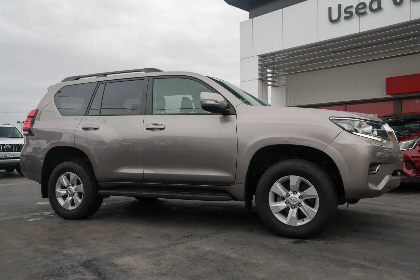 2019 Toyota Landcruiser Prado Gallery Image 3