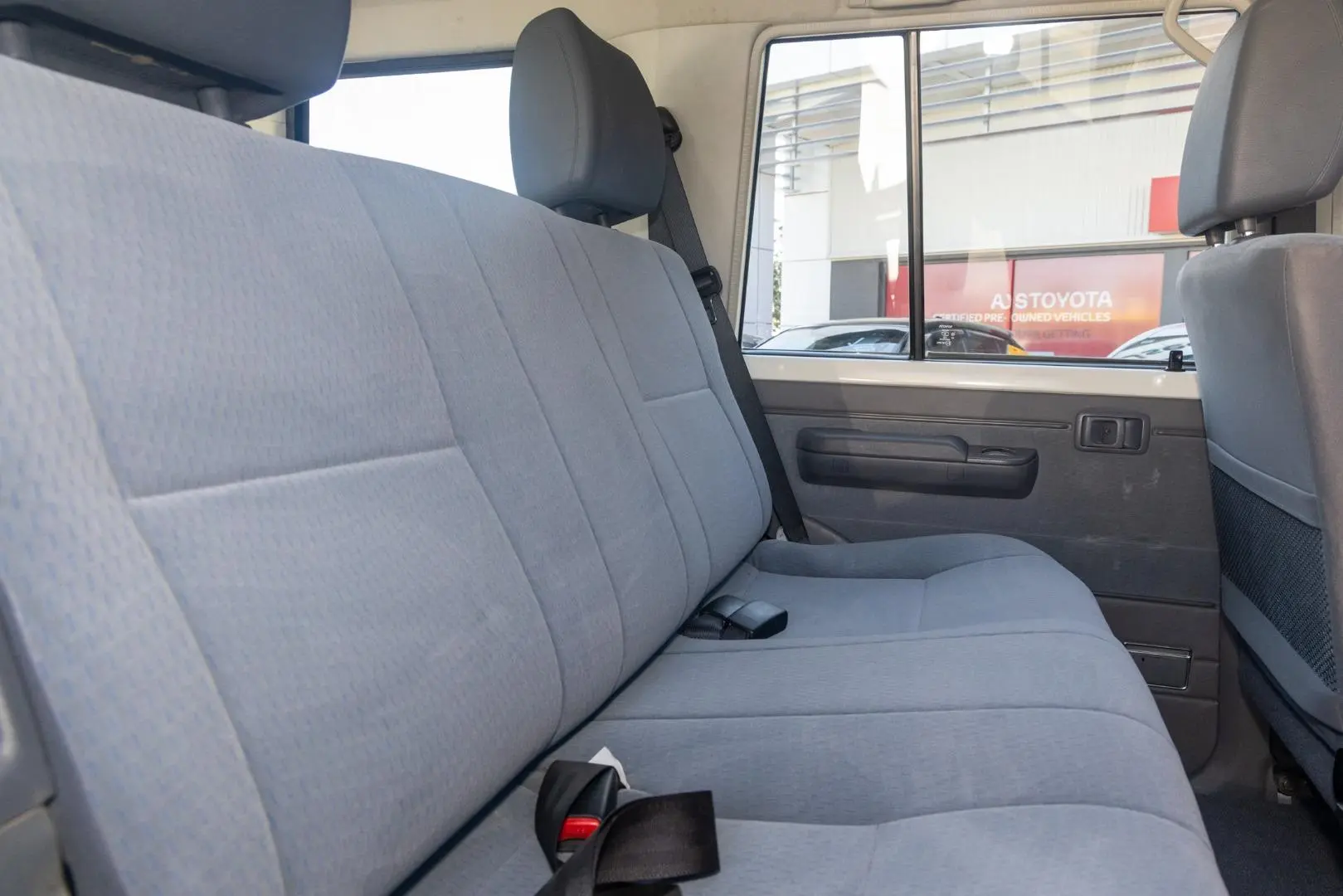 2019 Toyota Landcruiser Gallery Image 9