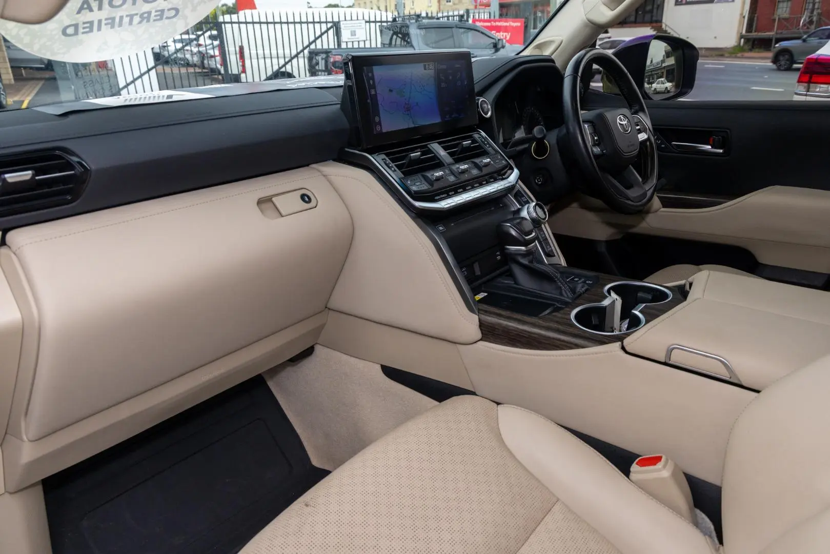 2021 Toyota Landcruiser Gallery Image 8