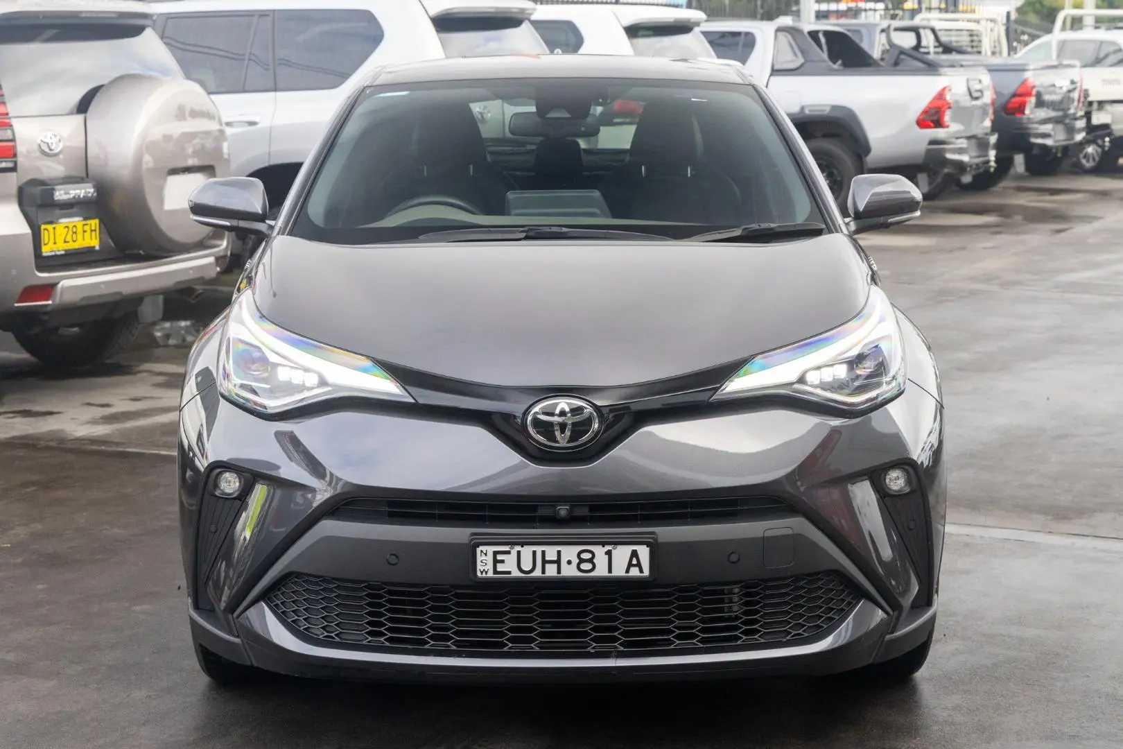 2022 Toyota C-HR Gallery Image 4