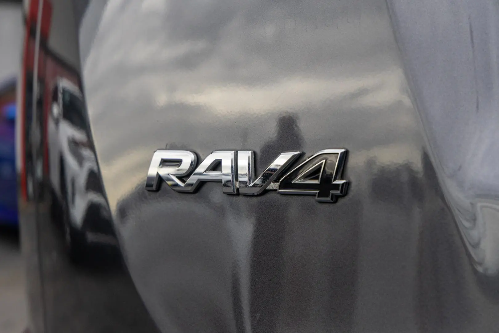 2018 Toyota RAV4 Gallery Image 20