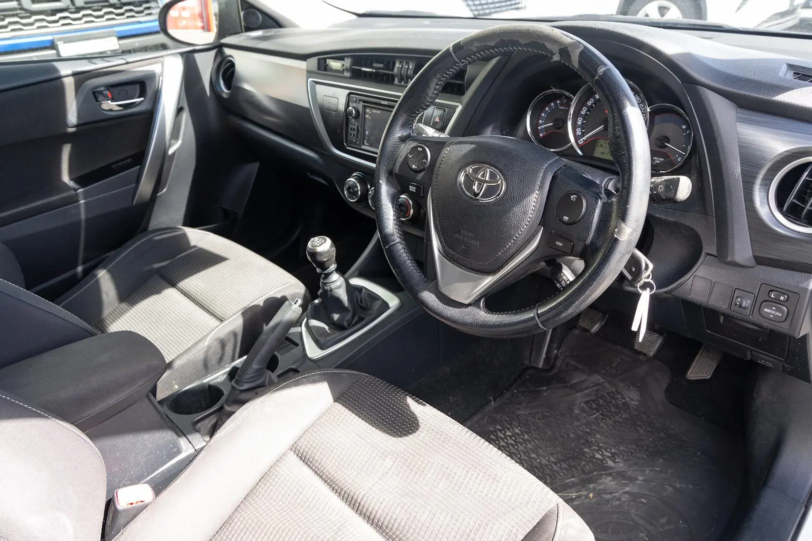 2014 Toyota Corolla Gallery Image 7