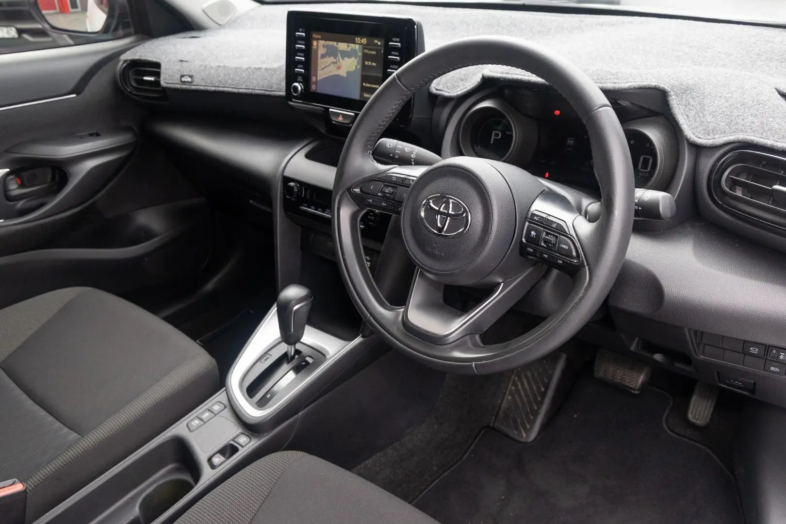 2022 Toyota Yaris Cross Gallery Image 7