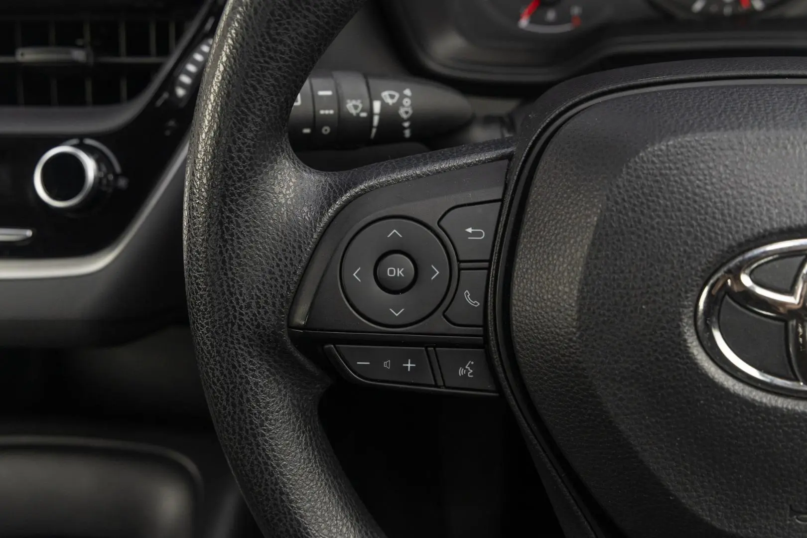 2021 Toyota Corolla Gallery Image 11