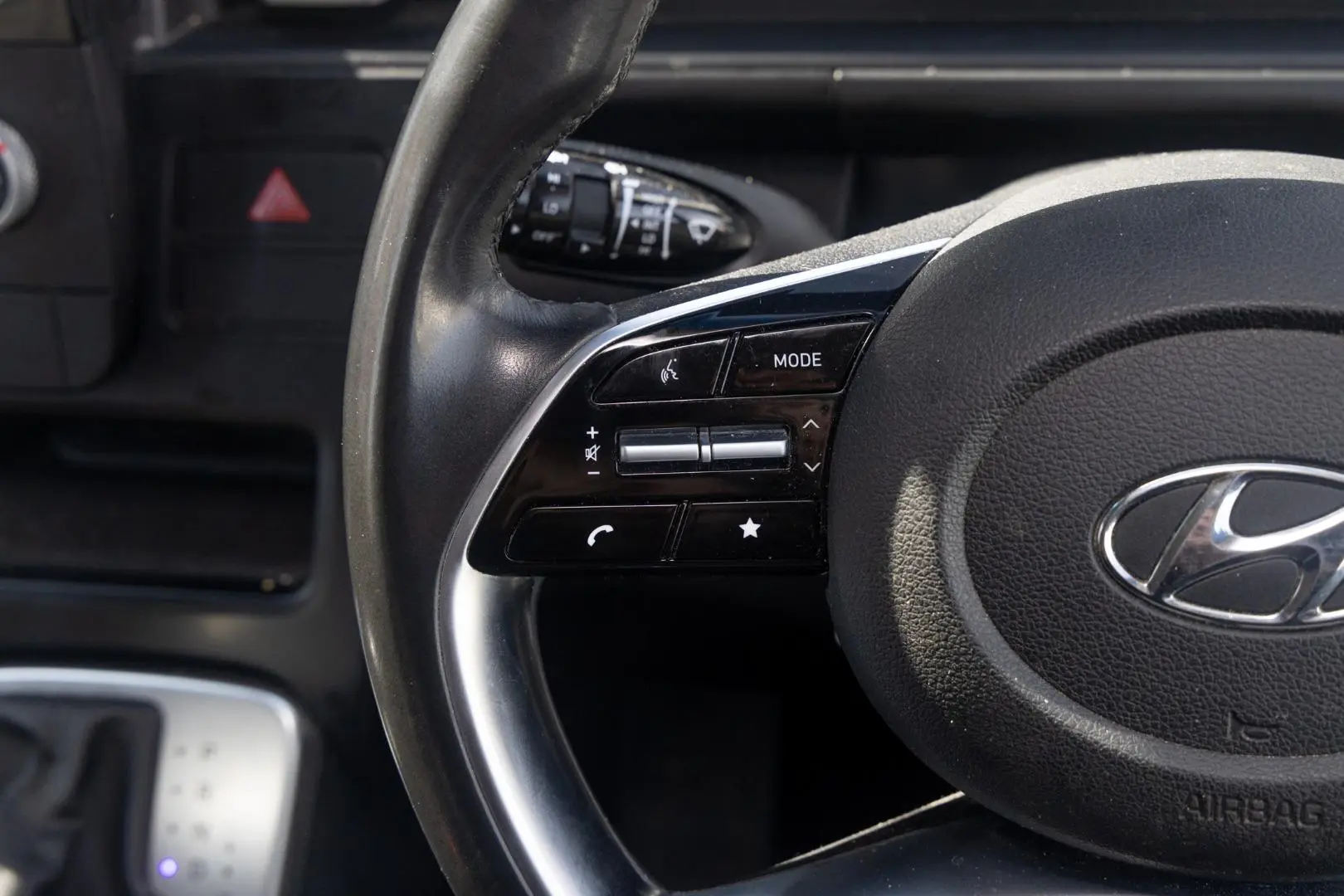 2021 Hyundai STARIA LOAD Gallery Image 11