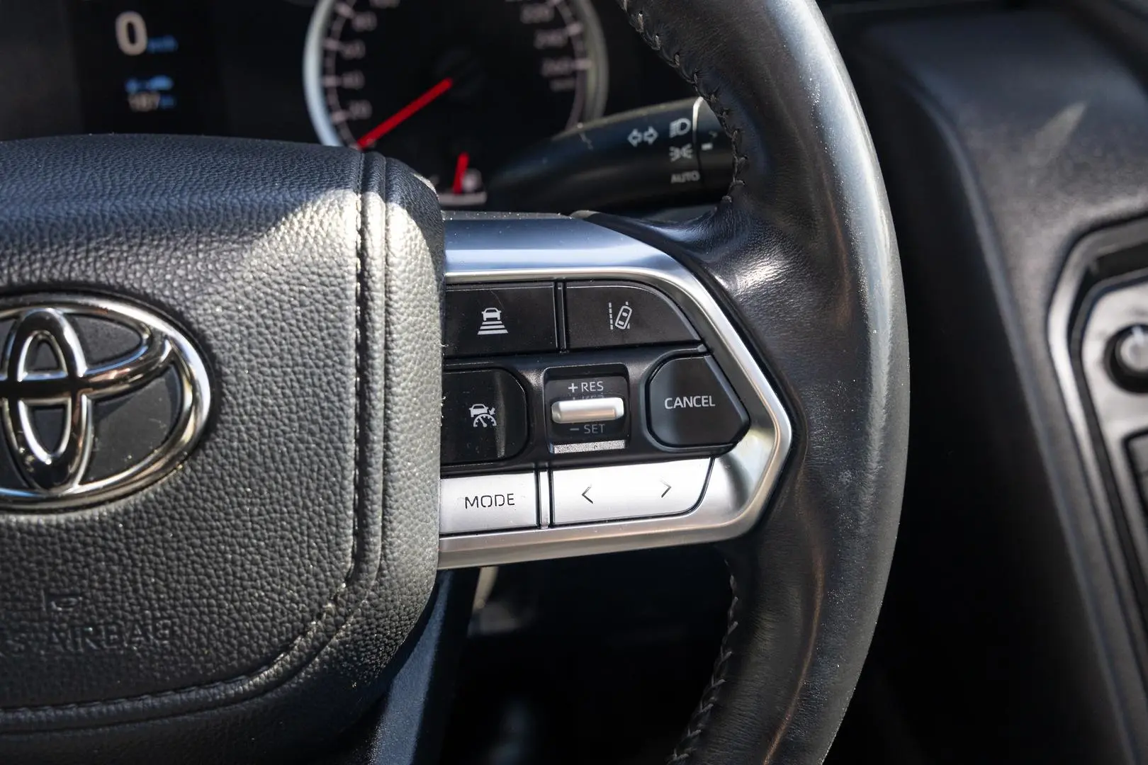 2022 Toyota Landcruiser Gallery Image 12