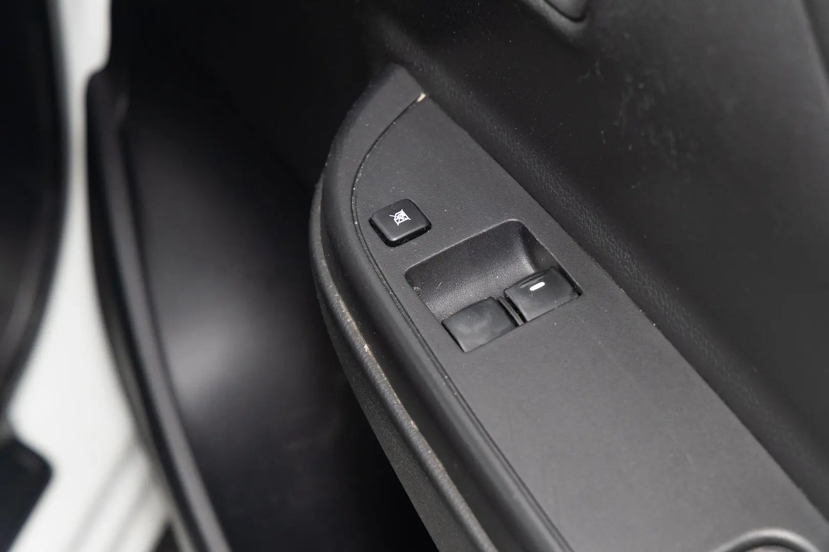 2018 Mitsubishi Triton Gallery Image 16