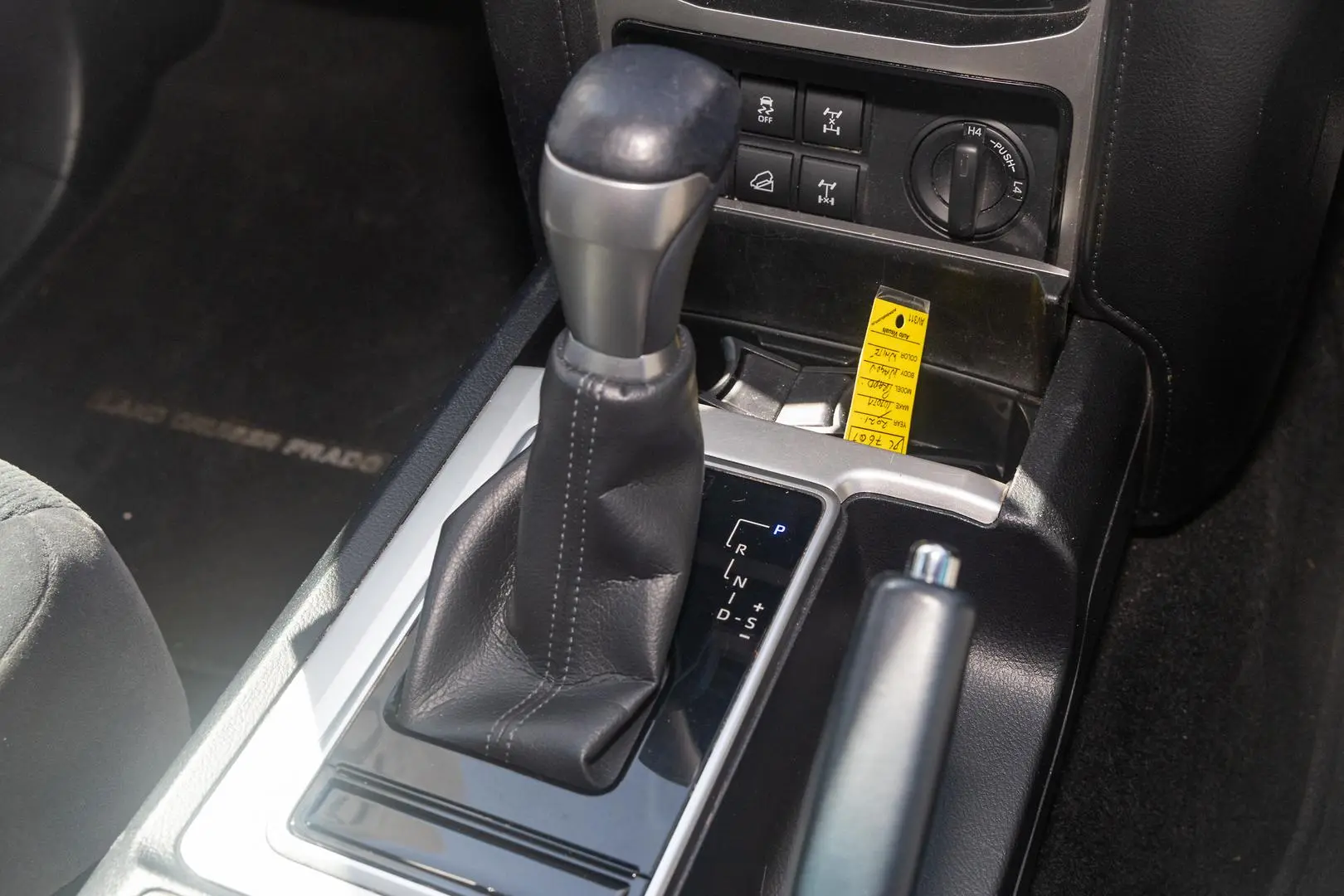 2021 Toyota Landcruiser Prado Gallery Image 16