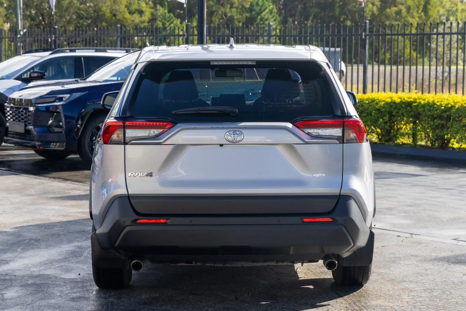 2022 Toyota RAV4 Gallery Image 5