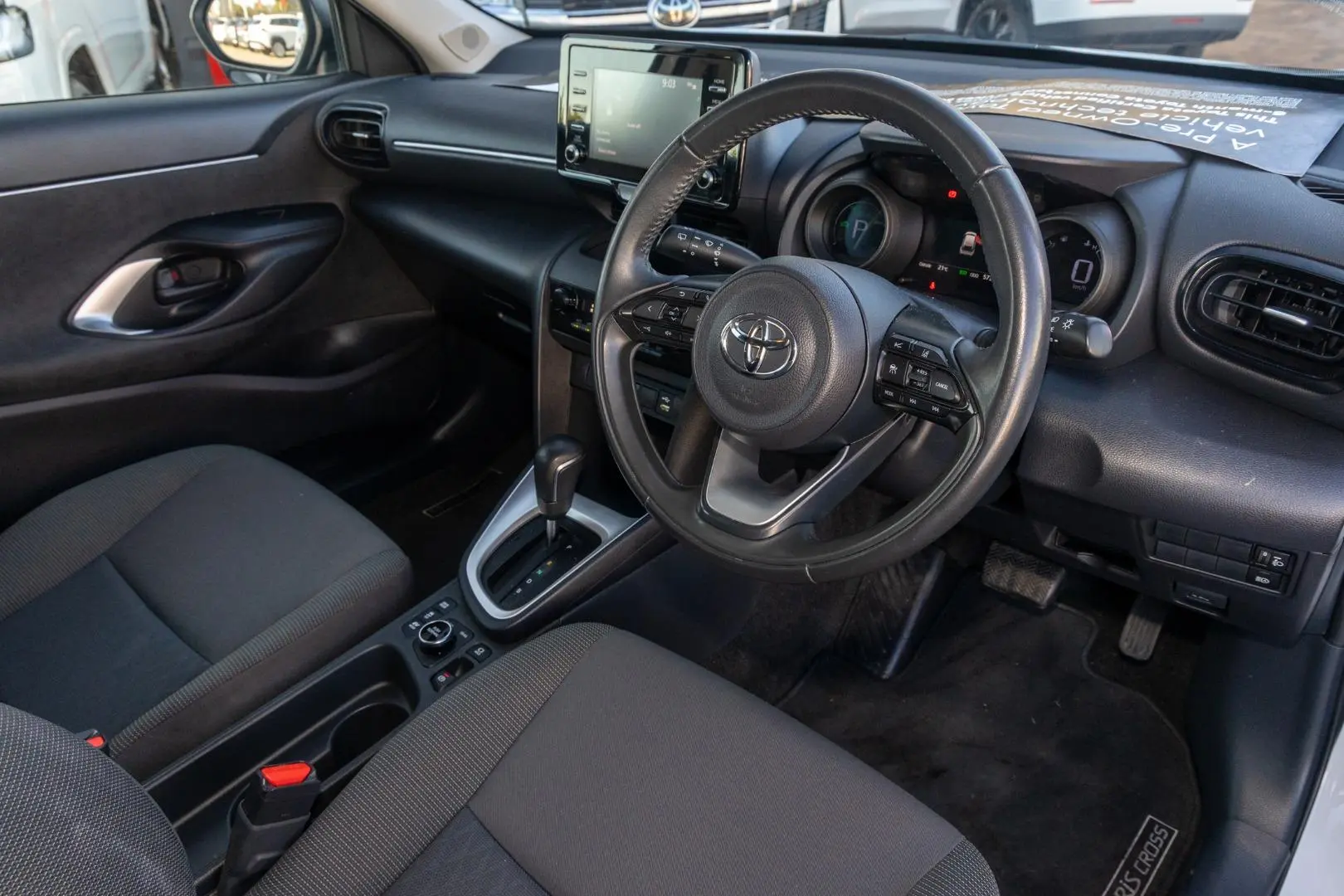 2022 Toyota Yaris Cross Gallery Image 7