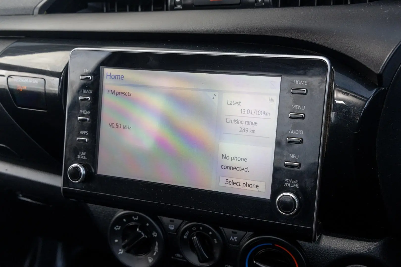 2021 Toyota Hilux Gallery Image 13