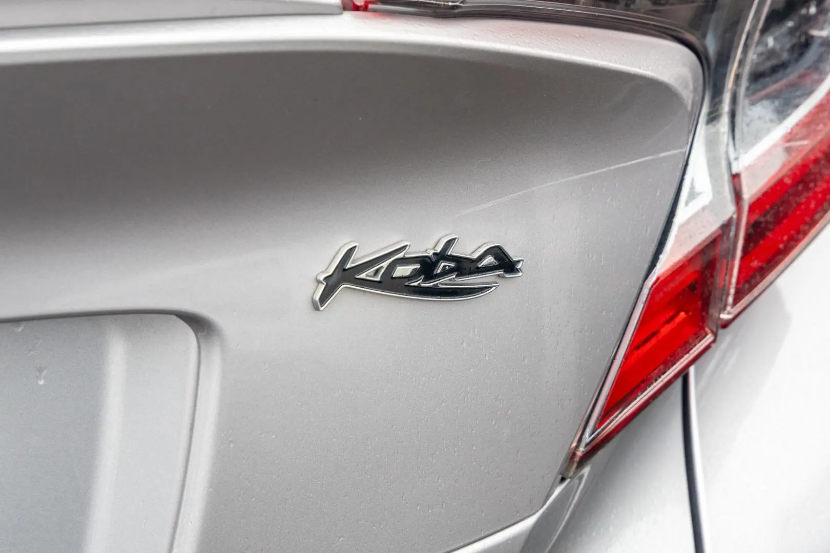 2019 Toyota C-HR Gallery Image 20