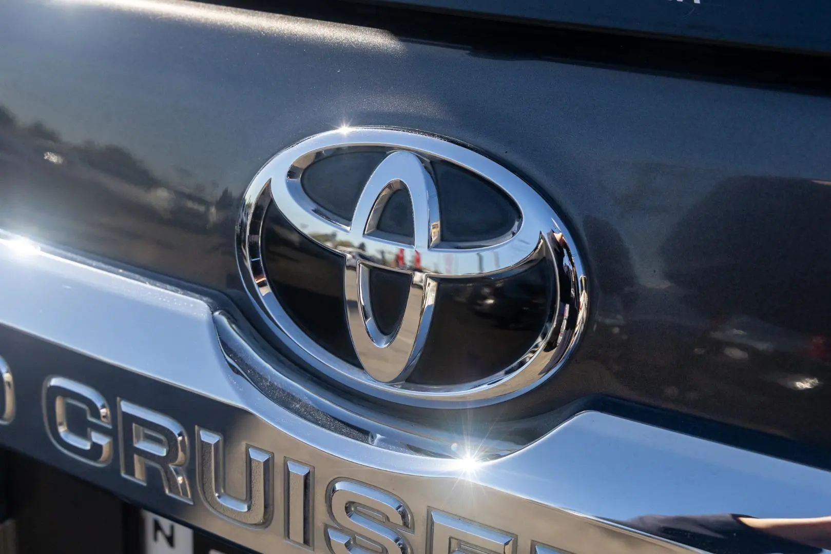 2022 Toyota Landcruiser Prado Gallery Image 22