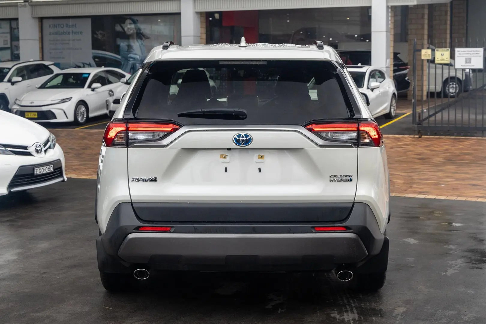 2021 Toyota RAV4 Gallery Image 3