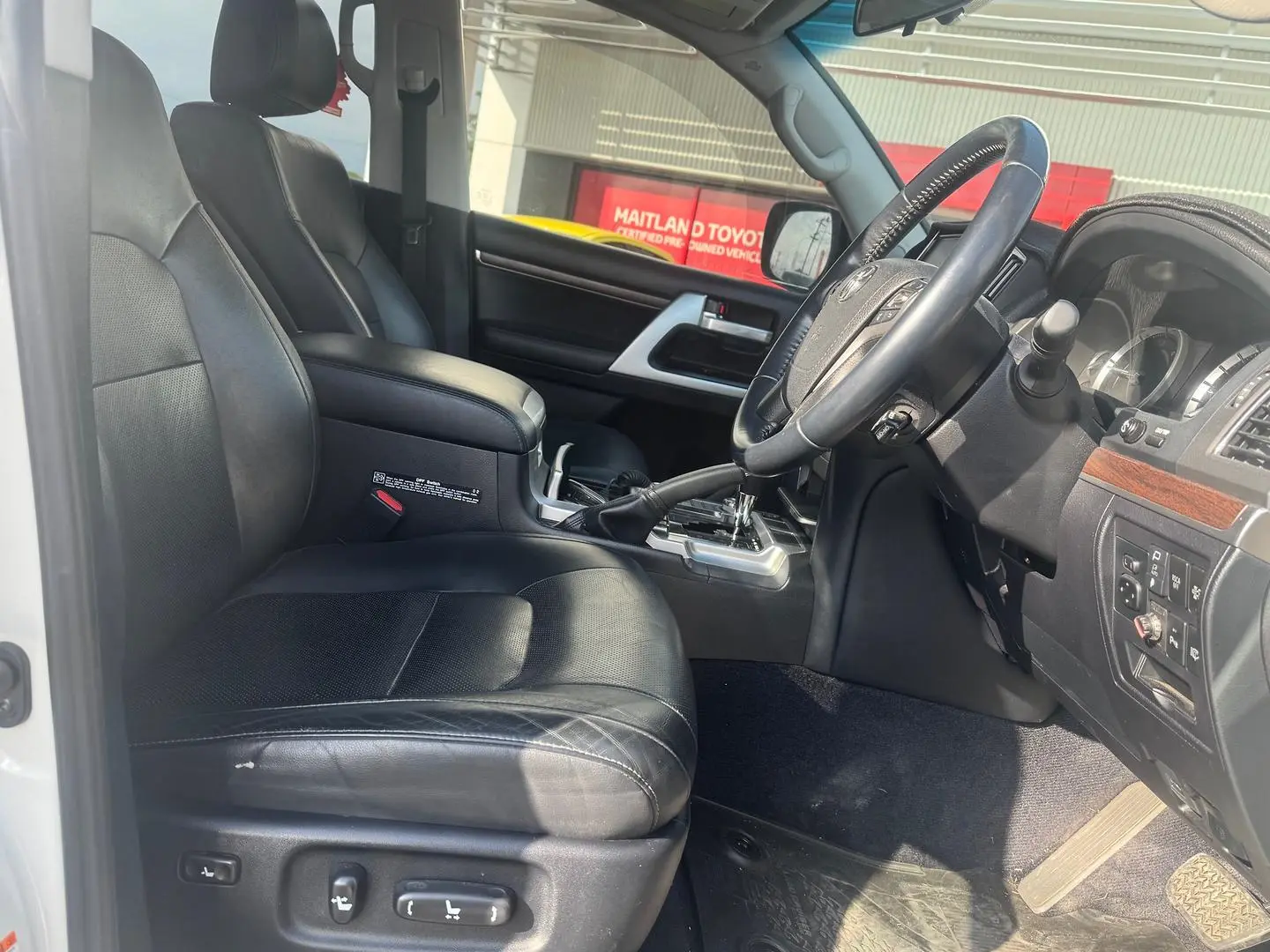 2018 Toyota Landcruiser Gallery Image 9