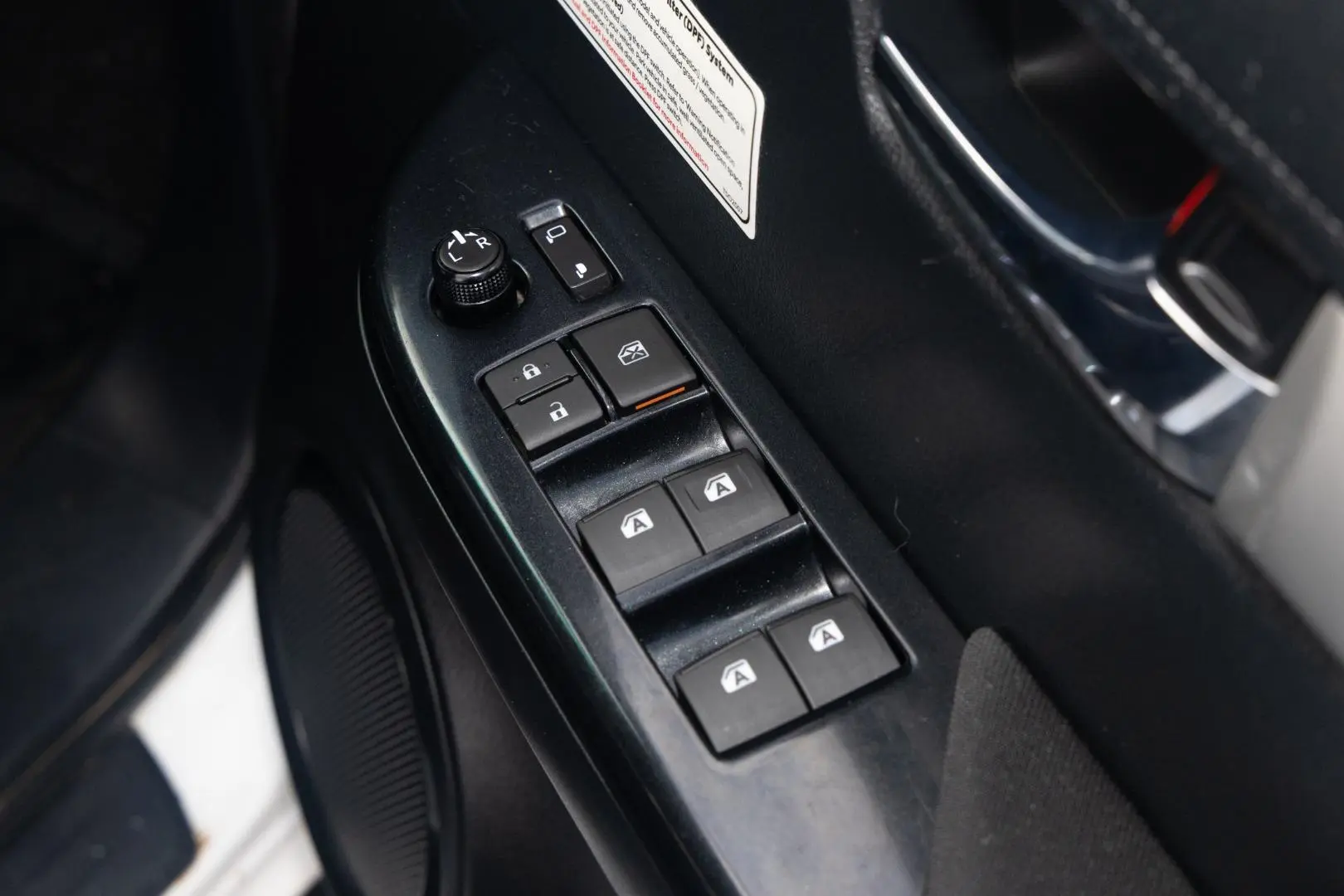 2022 Toyota Hilux Gallery Image 18