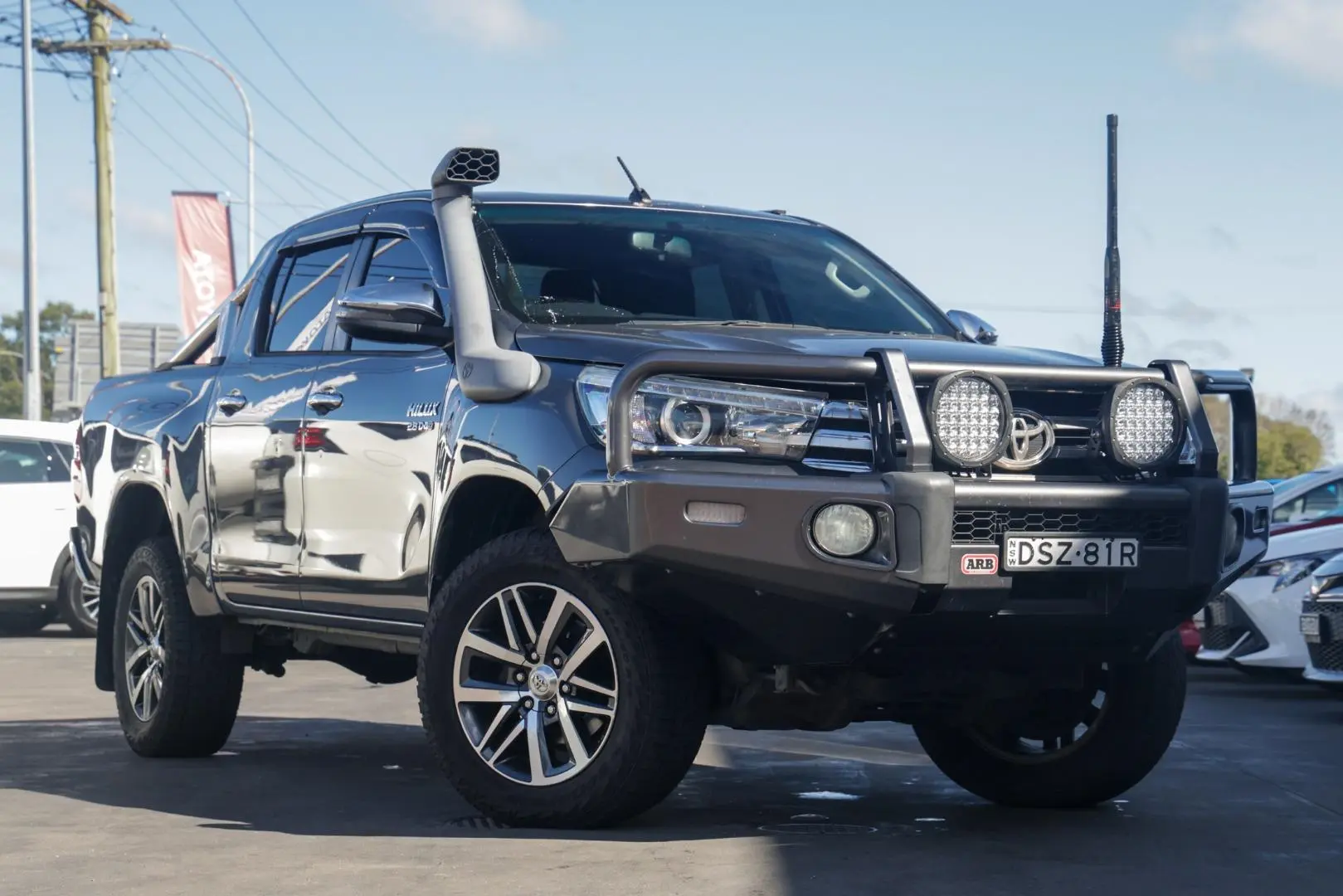 2017 Toyota Hilux Gallery Image 1